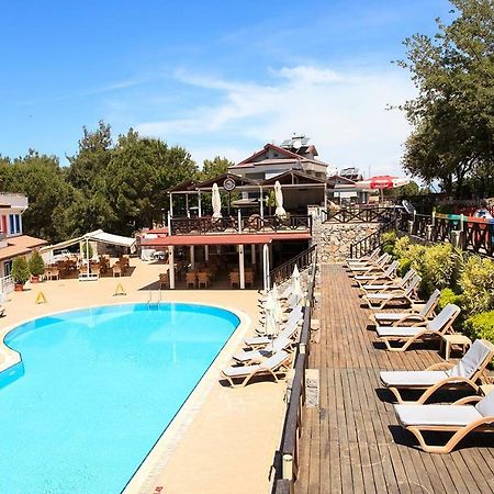 Konfor Suite Otel Cedit Zewnętrze zdjęcie