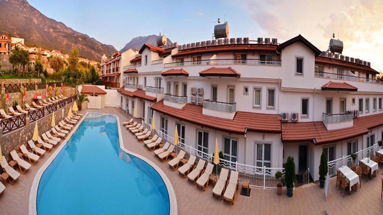 Konfor Suite Otel Cedit Zewnętrze zdjęcie