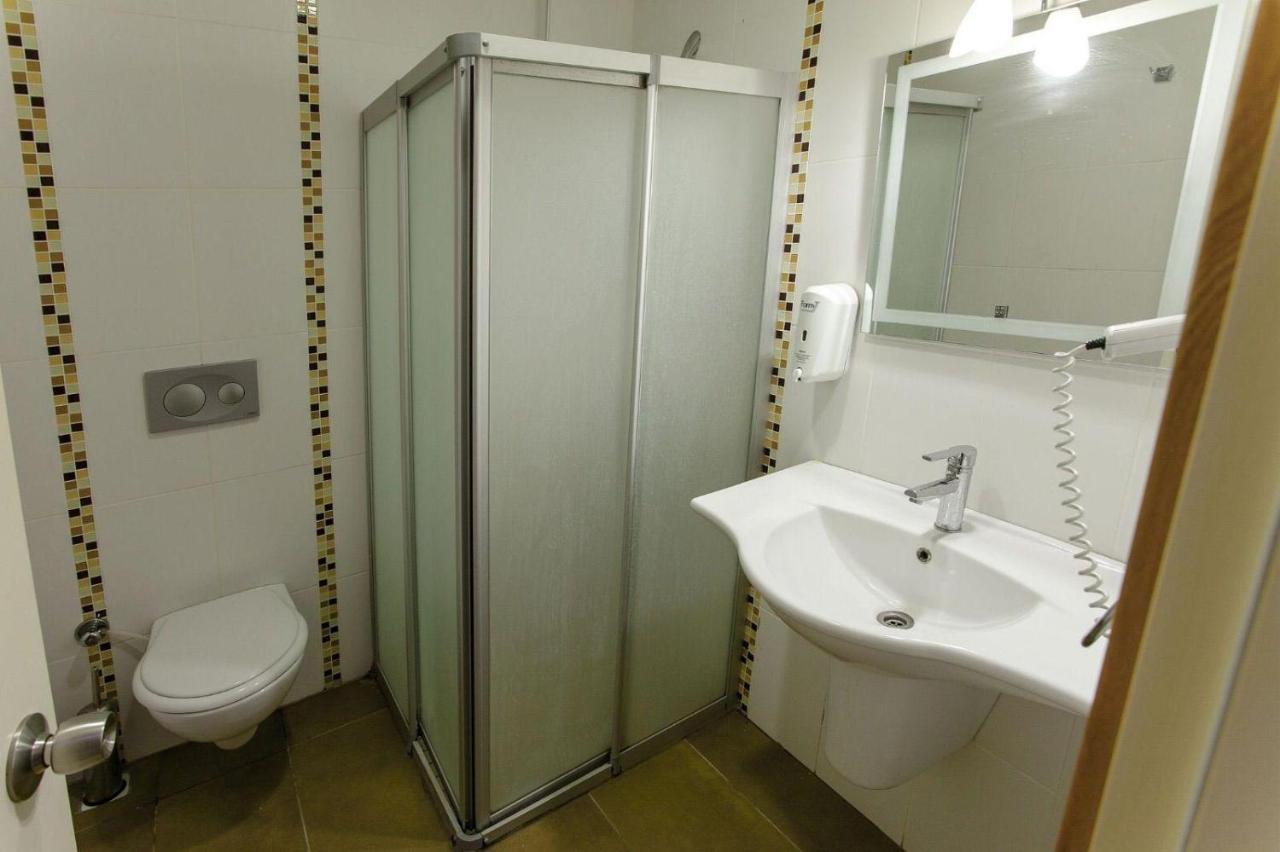Konfor Suite Otel Cedit Zewnętrze zdjęcie