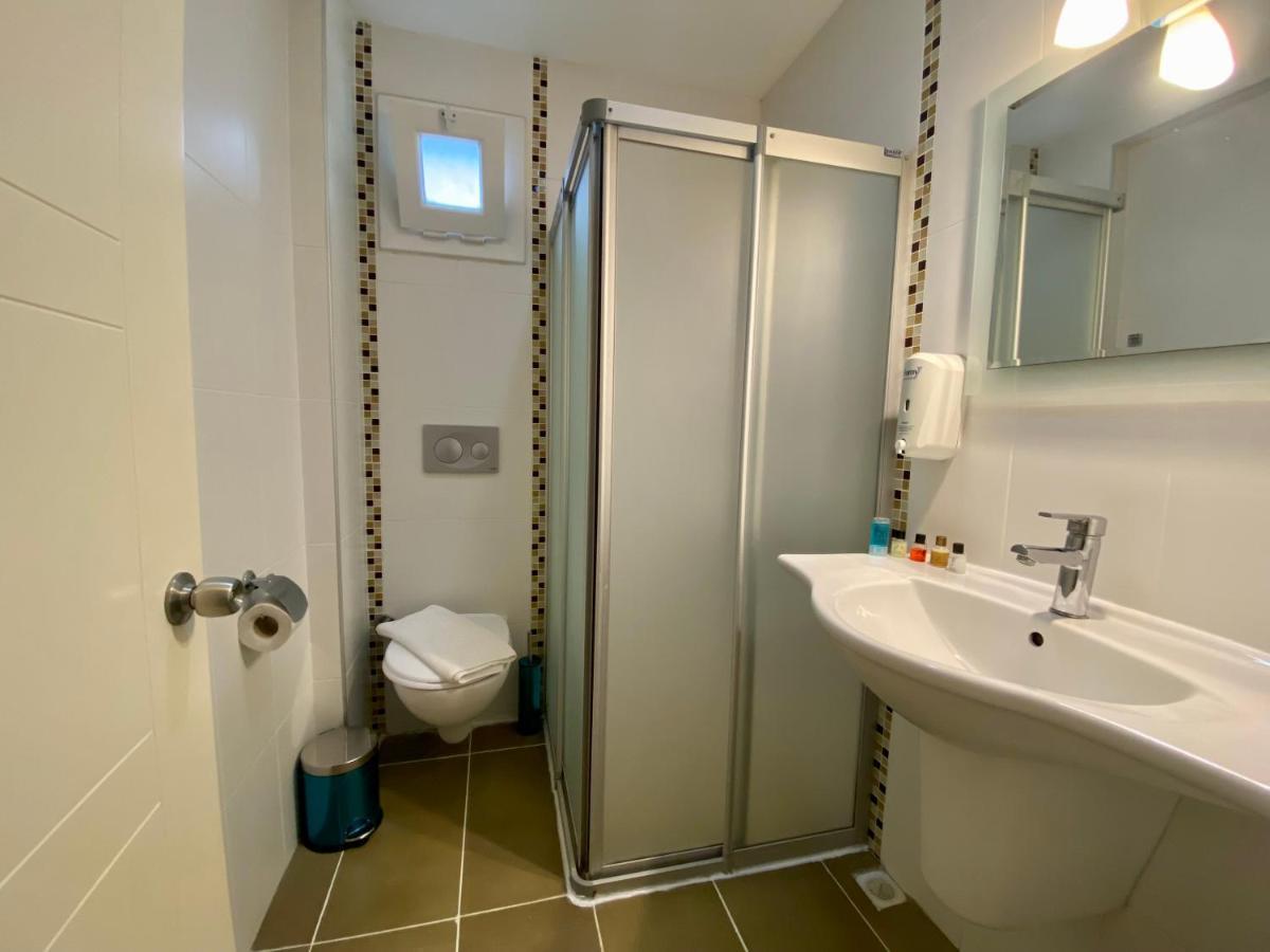 Konfor Suite Otel Cedit Zewnętrze zdjęcie