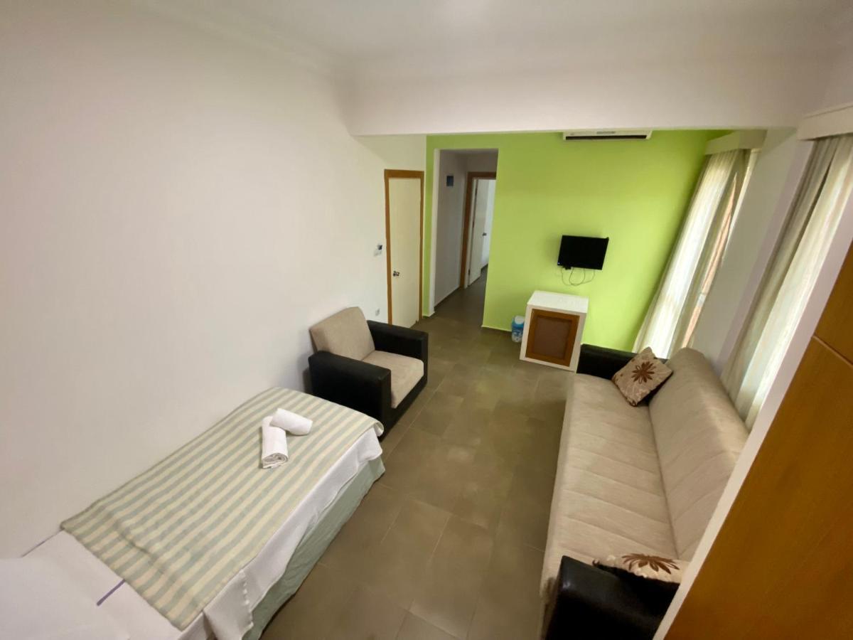 Konfor Suite Otel Cedit Zewnętrze zdjęcie