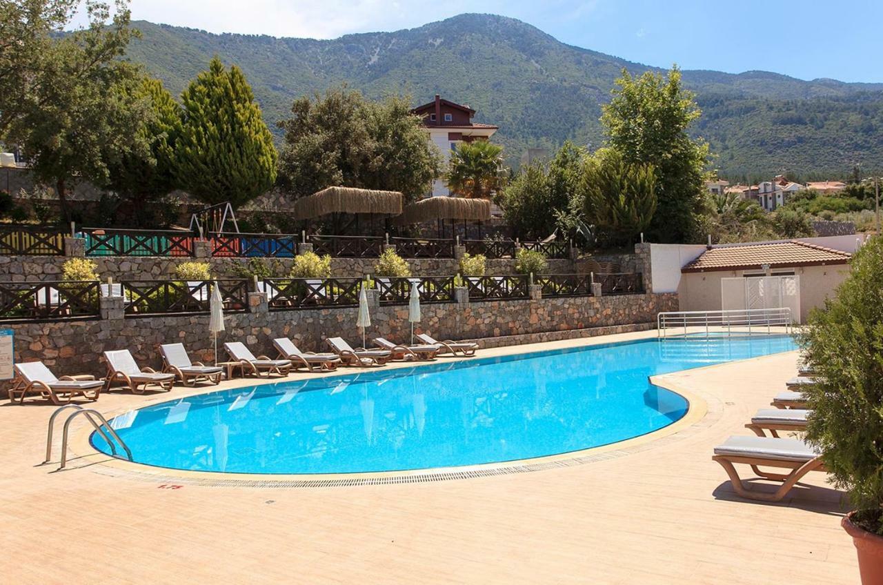 Konfor Suite Otel Cedit Zewnętrze zdjęcie
