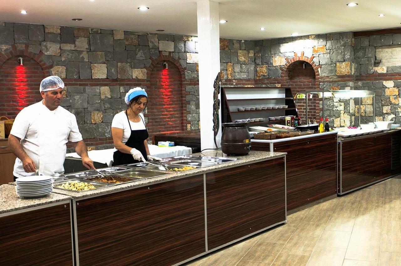 Konfor Suite Otel Cedit Zewnętrze zdjęcie